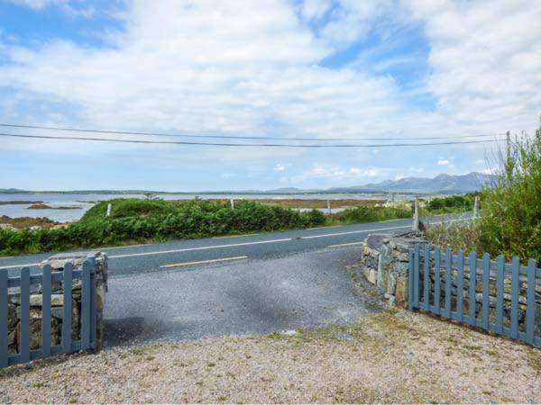Villa Ti Sheamuis Clifden Esterno foto